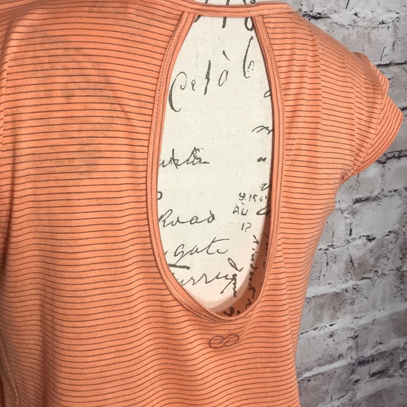 CALIA by Carrie Underwood cap sleeve top - Picture 6 of 8